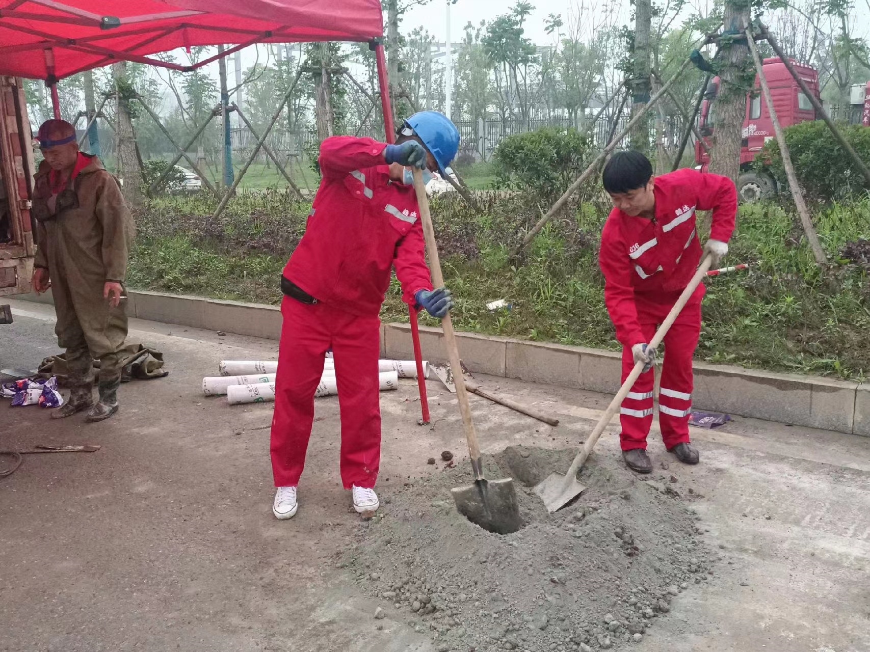 忻府管道疏通哪家好】及时进行市政管道清淤